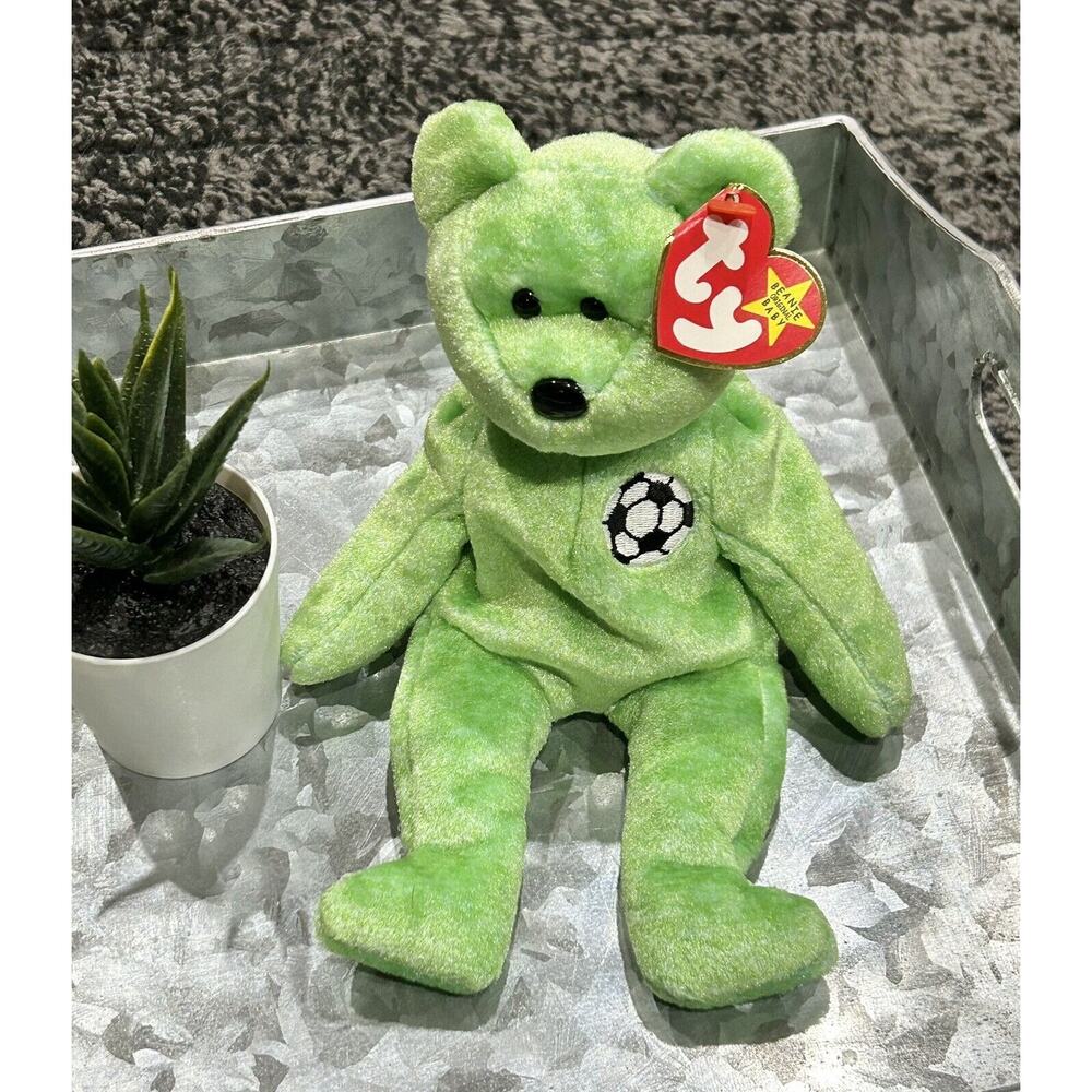 TY Beanie Baby Soccer Bear “Kicks” WORLD CUP DREAMING MINT PLUSH Vintage 1998